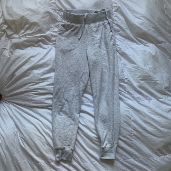 TNA the Perfect Jogger. Aritzia sweatpants. - Picture 4 of 5